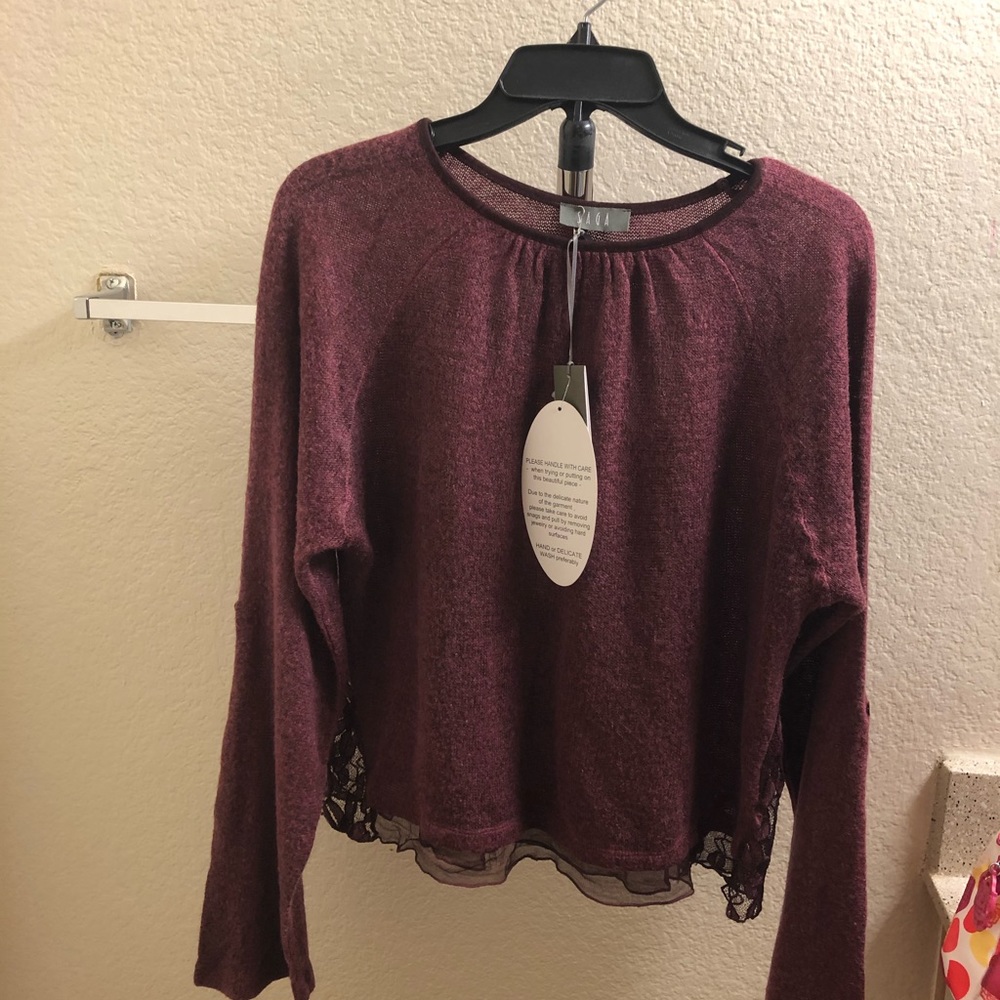 Saga Burgundy sweater